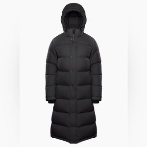 Size XS
Water-repellent & Windproof Fabric
700+ Goose Down Fill
-40°C / -40°F